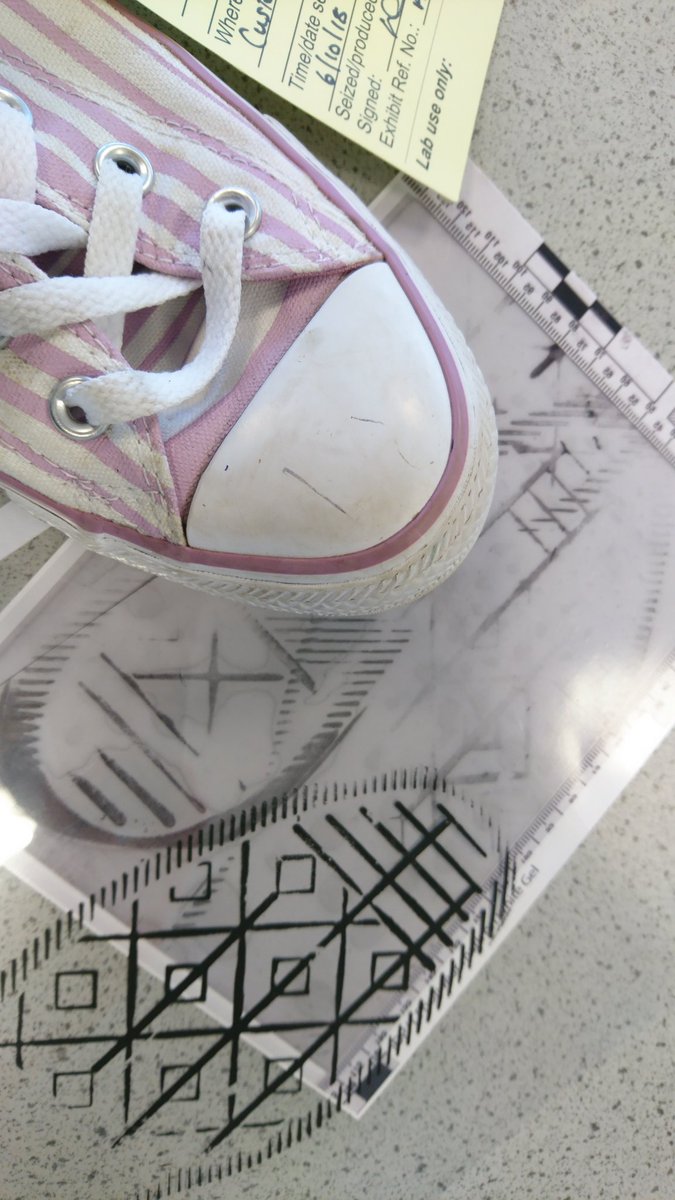 ForensicHelenT's tweet image. Great time getting my geek on teaching footwear mark comparisons to the 1st years. #loveforensics #learningthroughdoing