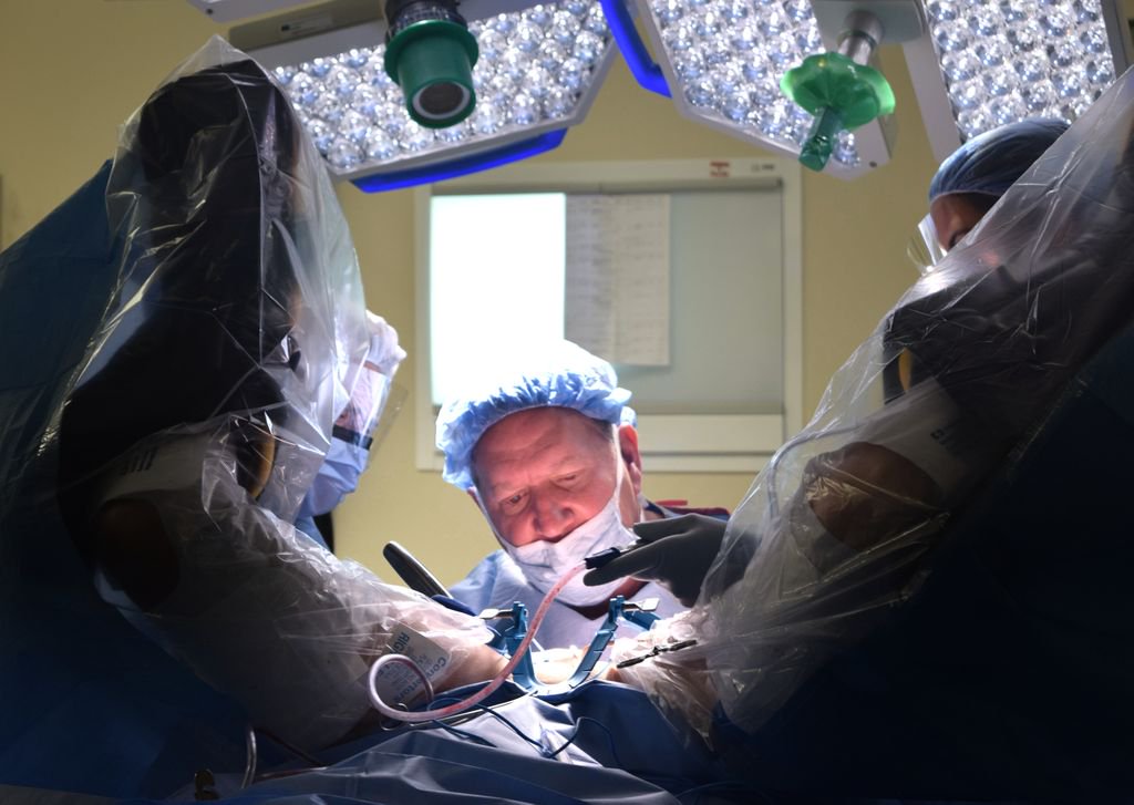miklosandmoore's tweet photo. Happy #ORTuesday! Today we are in the surgery room with patients from #GA, #TX, & #PA tackling 2 #ParavaginalRepair, 2 #Neovagina, a #Labiaplasty & a #Sacralcolpopexy. #allinadayswork #surgeryday #miklosandmoore #urogynecology #vaginalhealth #Incontinence #cosmeticsurgery #MRKH https://t.co/9Nu3mYSQZt