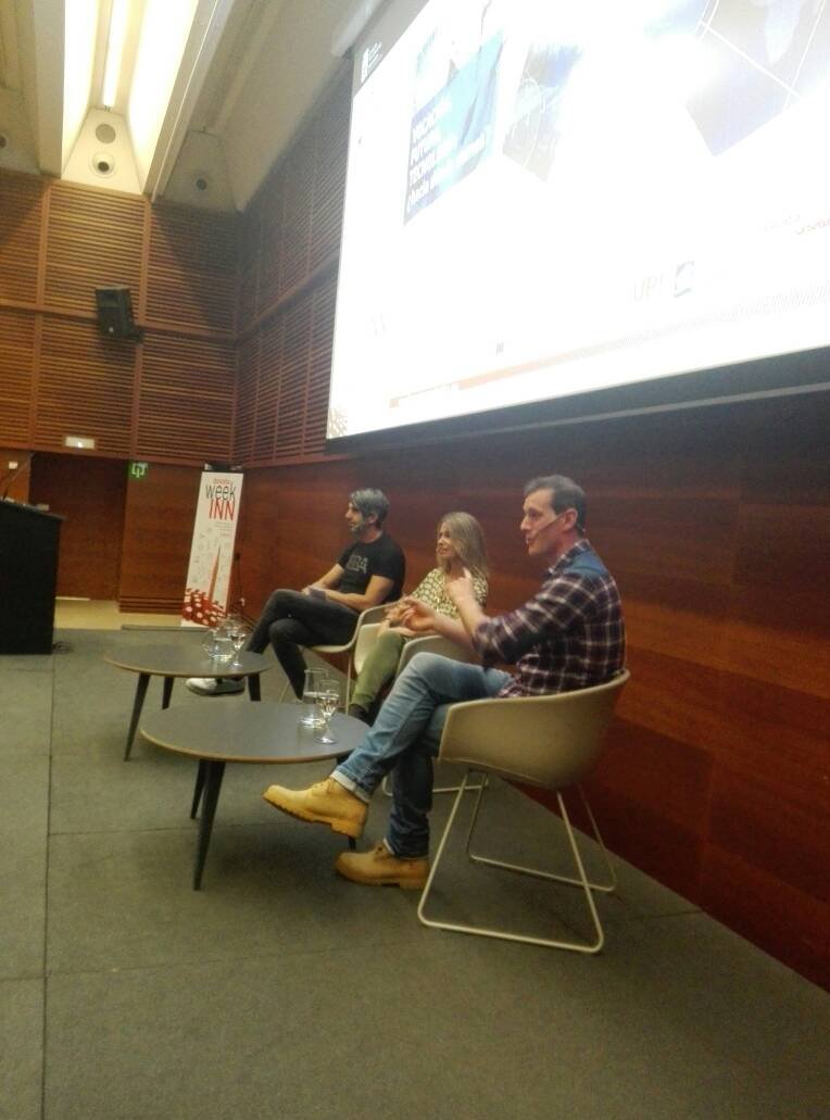 Continúa la #DonostiaWeekINN en la que <a href="/deusto/">Universidad Deusto - Deustuko Unibertsitatea</a> ha demostrado  <a href="/ANDeROID_/">ANDeROID</a> es una fantástica herramienta para  conectar con los jóvenes que desean acercarse a la ciencia y la tecnología  . @josebah197, <a href="/CrisGElorriaga/">Cristina Gim Elorriaga</a> y <a href="/xabierperurena/">Xabier Perurena</a> durante la presentación 😄