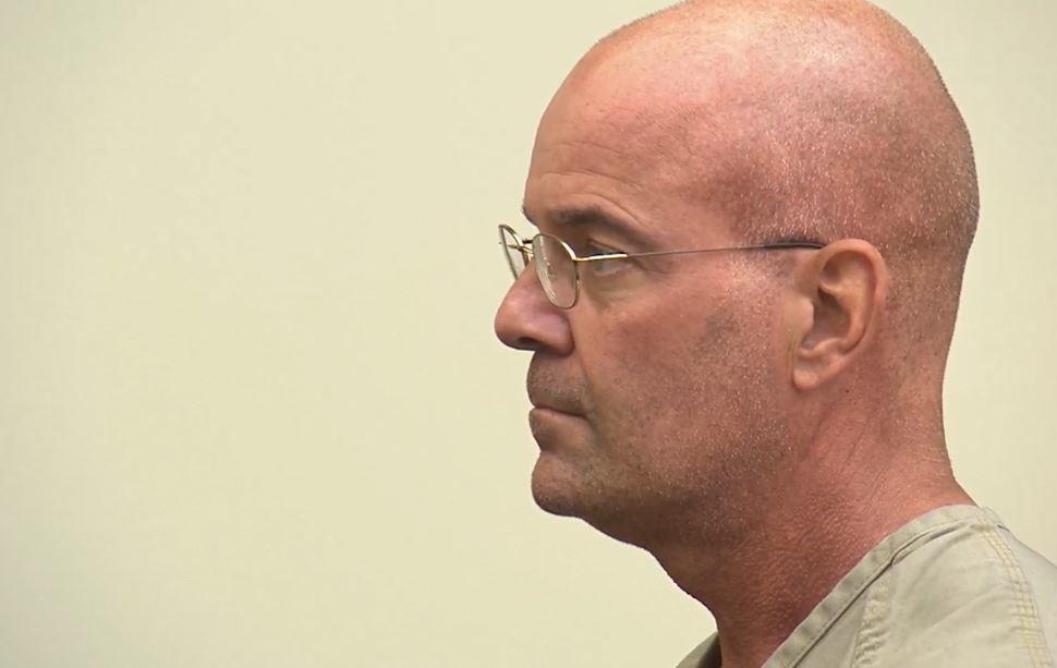 10TV's tweet photo. JUST IN: Columbus police sergeant resigns amid child pornography accusations https://t.co/3J8jpjOP7r #10TV https://t.co/zBrL1ITfm5