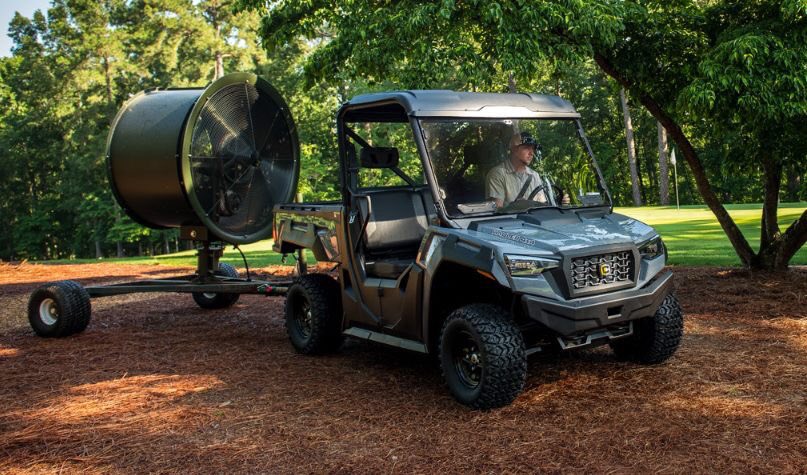 JacobsenManVA's tweet photo. The all new Cushman Hauler 4x4. Tackle all your jobs quietly. Taking orders now! @JacobsenTurf @EZGOvehicles @CushmanVehicles https://t.co/YVH6Cb5wVL