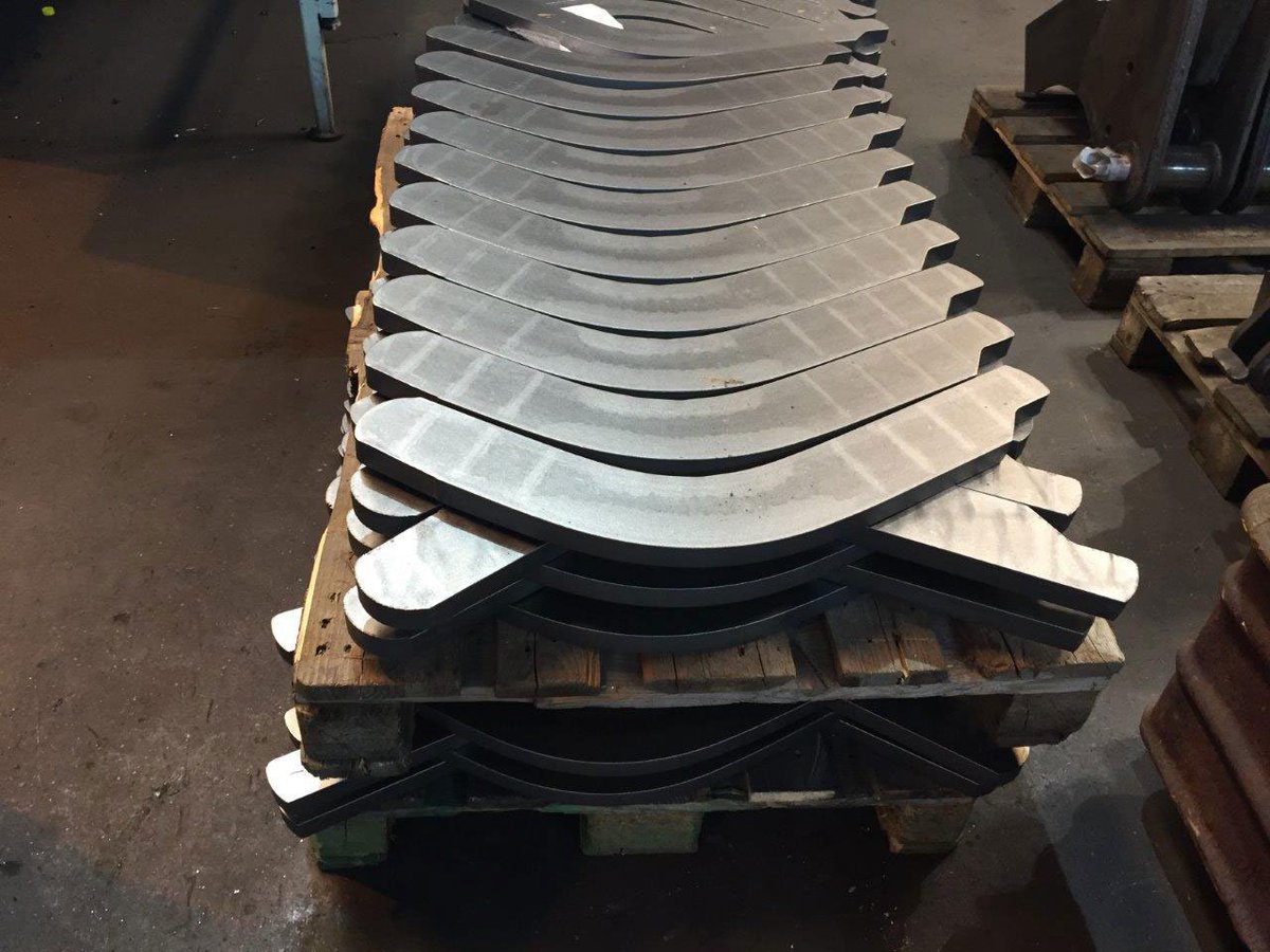 wheelabrator's tweet photo. Ideal for #AgriculturalManufacturing client Amazone – Ideal for #Aluminium! The new #LightFlexibleLBS mesh belt shot blast machine delivers excellent coverage &amp; blast results. https://t.co/mCGXQjNPXn https://t.co/FjpgU9hGjI