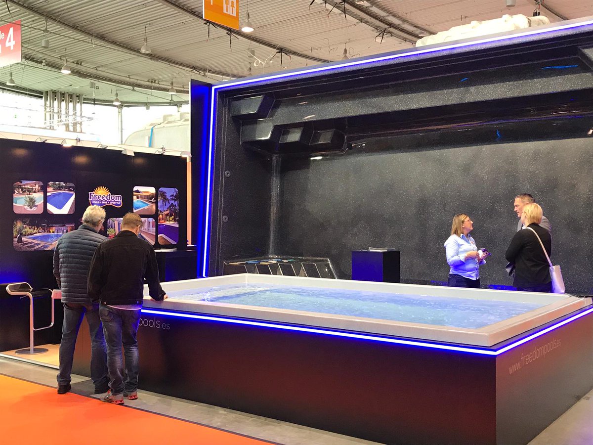 FreedomPoolsEU's tweet photo. Primer día de @Interbad 2018, que está siendo el escenario idóneo para presentar nuestros nuevos modelos de piscinas.
https://t.co/7K1wDisvPM
#piscinas #feria #calidad #interbad18 #Pools https://t.co/xN9TBRBbb5