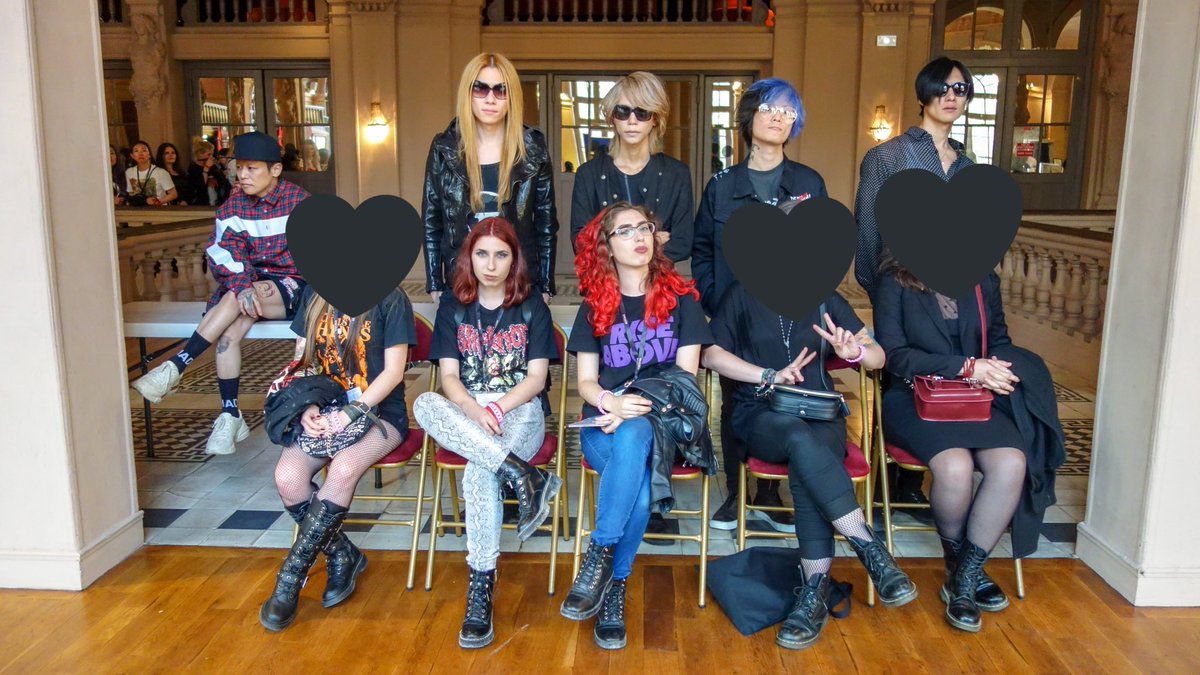 vvlgarism's tweet photo. sorry ya’ll have to see this again but i want to pin it for obvious reasons. 

can i just say i had a pretty decent pic with dir and that’s something to be pretty proud of. the stars aligned on this day lmao 

also kyo and his thighs. ya’ll welcome x https://t.co/1f2TnjoVji