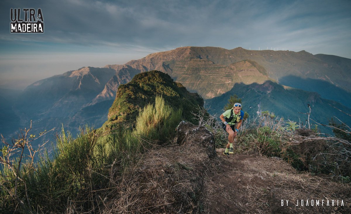 Encumeada, separando o Norte e o Sul da Ilha da Madeira!
//
Encumeada, separating the North and the South of the Island of Madeira!
//
Encumeada, séparant le nord et le sud de l'île de Madère!

#ultramadeira #madeiraoceantrails #mot #trailrunning #trail <a href="/madeira_islands/">Madeira Islands</a>