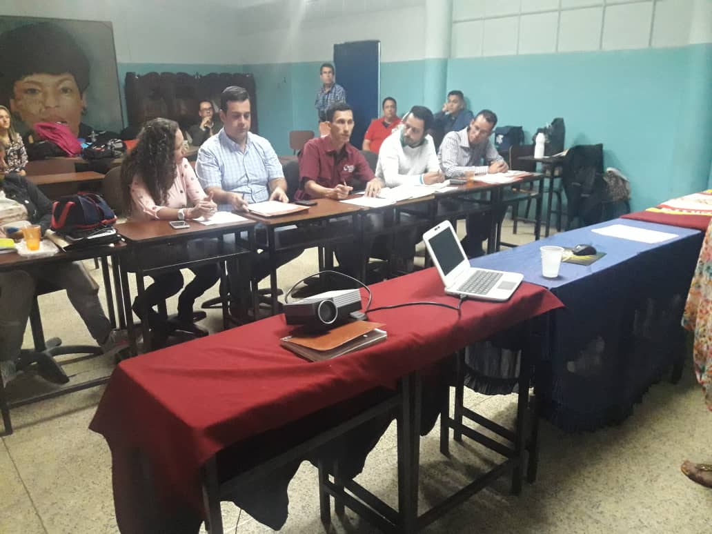 📸📷#EnFotos || Socialización de los trabajos especiales de grado de la Micromisión Simón Rodríguez <a href="/MmsrTachira/">MMSR.TACHIRA</a>, Programa Nacional de Formación (PNF) en Educación Técnica y Profesional
#Táchira 
<a href="/NicolasMaduro/">Nicolás Maduro</a> @MPPEDUCACION @psuvaristobulo
