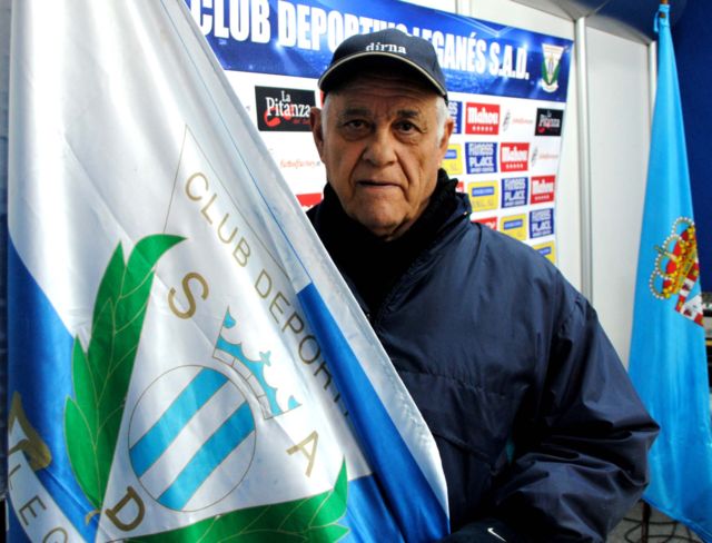 CDLeganes's tweet photo. 🥇 SAQUE DE HONOR I El C.D.Leganés reconocerá a J.Antonio Gallego, 'Gego', abonado nº 2, por sus casi 50años en el club y tras tener que abandonar su labor de utillero en el filial por razones médicas. Desde 3ª hasta 1ª, de la Plaza Roma hasta Butarque #LeganésAtleti #GraciasGego https://t.co/I6u4eVgLFb