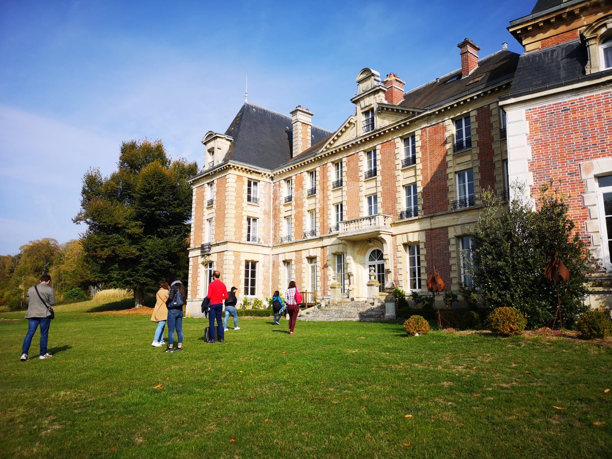 Advyteam's tweet photo. Place à la détente ! 
Un team building bien mérité pour nos consultants SIRH ! 
Renouvellement d’énergie au château de la bûcherie 🏰 Renforcement des liens et exploration de nouveaux talents au sein de l’équipe 🤩🎱🎼🎹🎬 
#teambuilding #team #workculture https://t.co/RdsJe8Jo0F