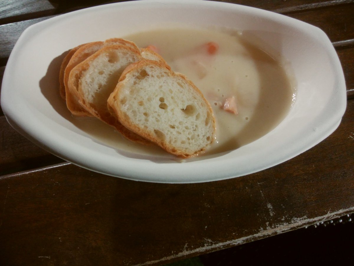 シチューとパン