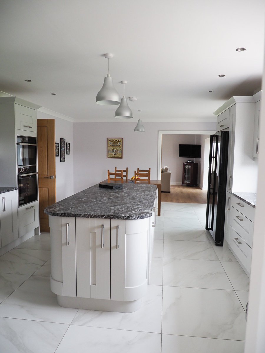 RediGallery's tweet photo. Don't be a mug ... call in for a cuppa to discuss your latest kitchen requirements. In the meantime, please take a look as some of our latest new build installations ... https://t.co/vltx94e5Ww