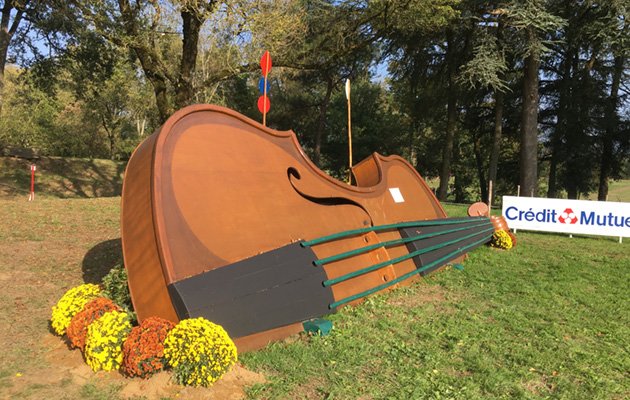 horseandhound's tweet photo. Is this the most beautiful cross-country course in the world? 14 photos to take your breath away https://t.co/IASvEsOh5i https://t.co/4cv8vXfigi
