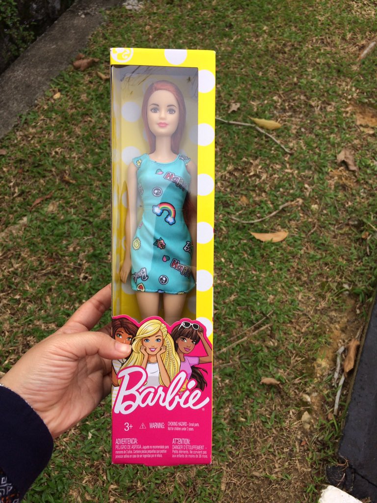 eyfalaaa's tweet photo. The cutest run ever i approve ✅ haha. #barbierun2018 https://t.co/rgip8rl9Sf