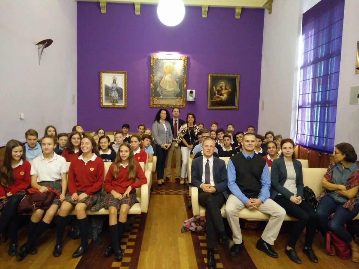 El Ayuntamiento destaca el apoyo a programas de aprendizajes de idiomas como Erasmus Plus #PrimeroJaén #Jaén +info aytojaen.es/portal/p_20_co…