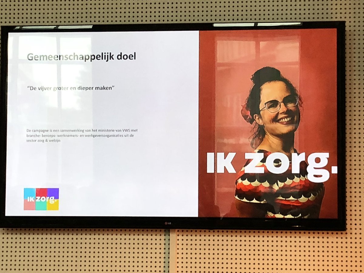 SociaalWerkNL's tweet photo. Geert-jan Buisman en Lieke Offringa van @MinVWS lichten de bedoeling van de campagne #ikzorg toe: hoe laat je zien dat werken in #zorg en #welzijn divers is, en echt meer mensen nodig heeft. Voorwaarden moeten ook beter. #ikzorgdat verhalen en foto’s van 120 zorg&welzijnsorg. https://t.co/POIw7gxvZ9