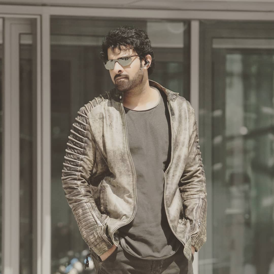 sureshsurya995's tweet photo. Edit pic 
#HappyBirthdayPrabhas https://t.co/eos1wNL6WK