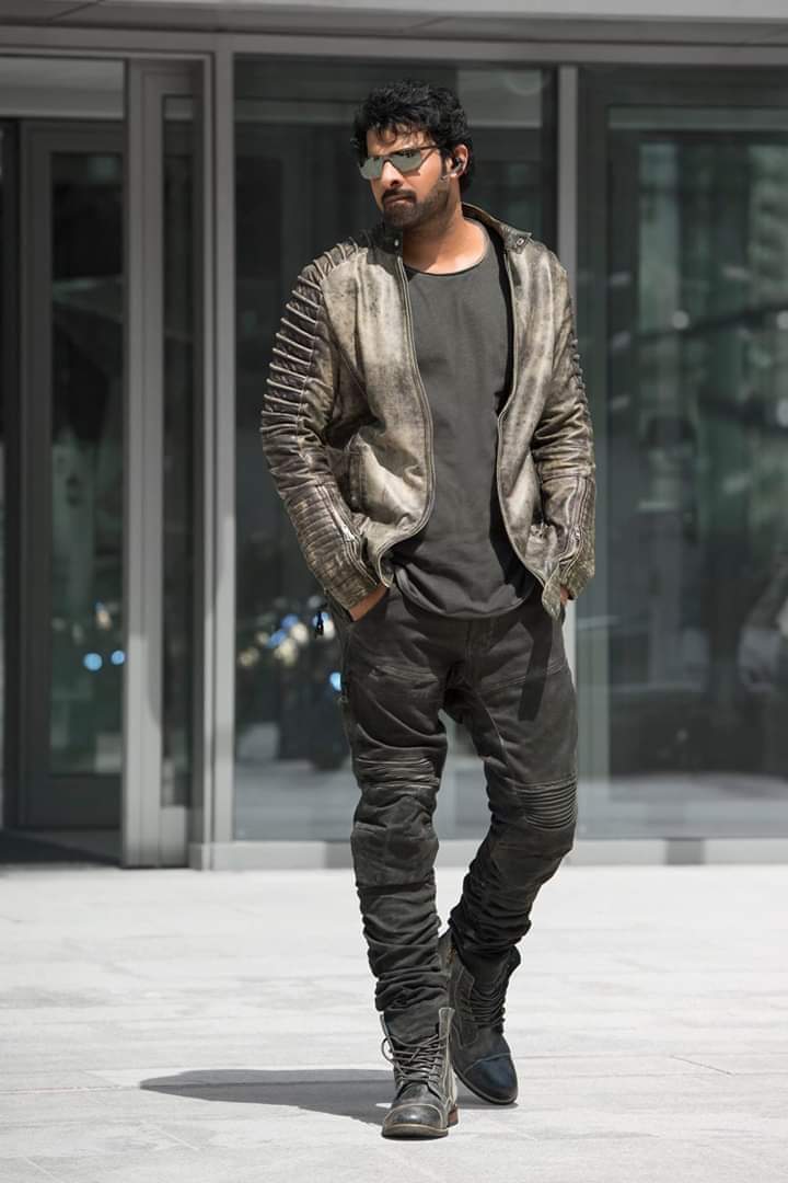 mani_tata's tweet photo. #HappyBirthdayPrabhas https://t.co/HdP8oJdNKt