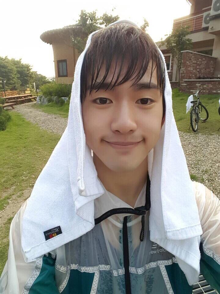 filmfilm94's tweet photo. รูปที่จินยองเคยลงทวิต🌚💗 https://t.co/2mvP2Wd9Gr