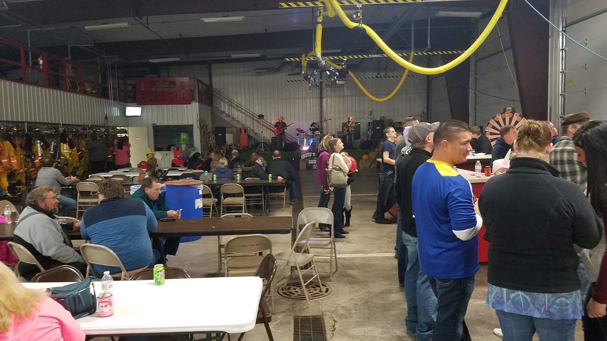 JustinMondeik44's tweet image. Supporting the Spencer, WI Fire Department by helping donate to their #SpiritStrong fundraiser! Very grateful for the time they volunteer and the risks they take for our safety. #Community #KDDP