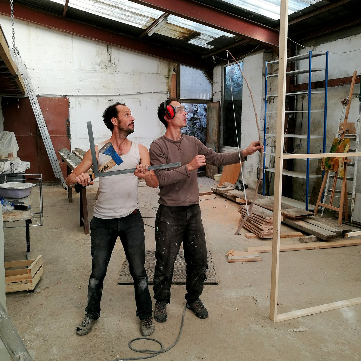 Fin d'une semaine de chantier à la Déviation, bientôt un pôle Arts Visuels avec des espaces aménagés pour l'édition, l'impression, le tirage photo, etc... 👌