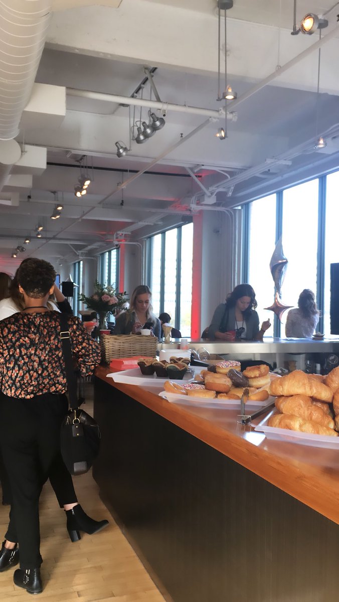 Une petite pause avant de reprendre les conférences!

Merci <a href="/TimHortons/">Tim Hortons</a>! 🍩☕️