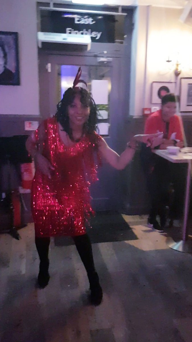 1angiea's tweet photo. #goodtimes @clissoldarms last Sunday! My vocal group @BarnetCarers @SConnections we're brill! #firestead & @CookiesJammin hosted gr8 #swing & #salsa icebreakers! More footage n pics to come! Thank-you all #unityinthecommunity @EastFinchleyN2 ππ½πΆππ https://t.co/d8SsPZdOQc