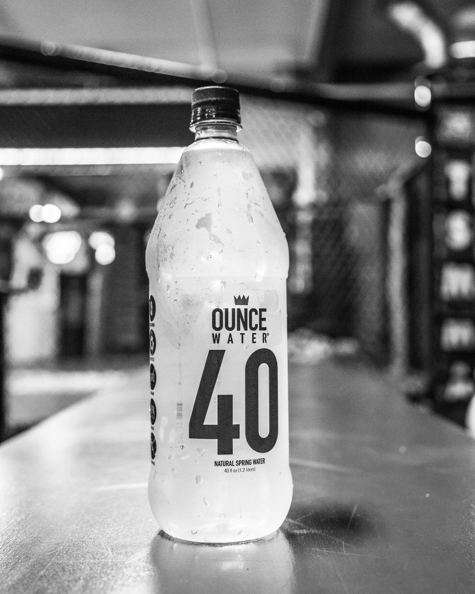 GetOunced's tweet image. For the gains 💧
#OunceWater #NaturalSpringWater #HydrationMadeEasy #GetYourEighty #BPAFree #PleaseRecycle #AmazonPrime
#DrinkWater #theorossi #80oz #healthandwellness