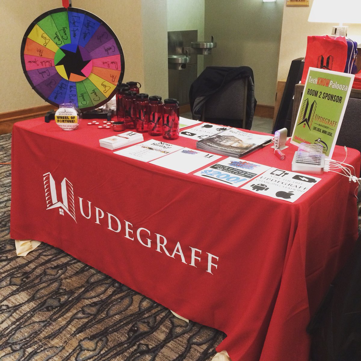 UpdegraffGroup's tweet photo. #TKP18! Come visit the #updegraff table for treats and a free charging station âĄïž#updegraffpower https://t.co/ecdlgnmTT1