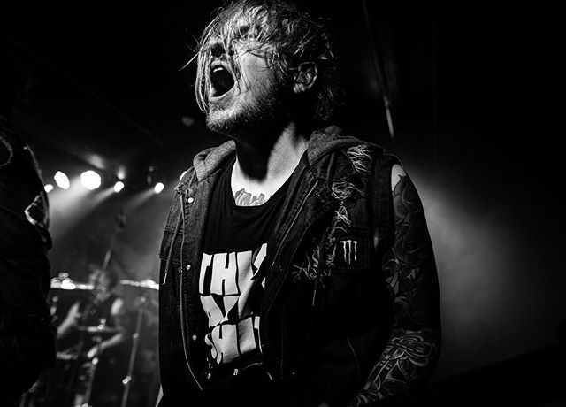 I’m feeling it 🤙🏻😂 #EskimoCallboy #Manchester #Show 📸 by <a href="/dajoeberlei/">Dajo Eberlei</a> ➡️ Birmingham tonight 🔥