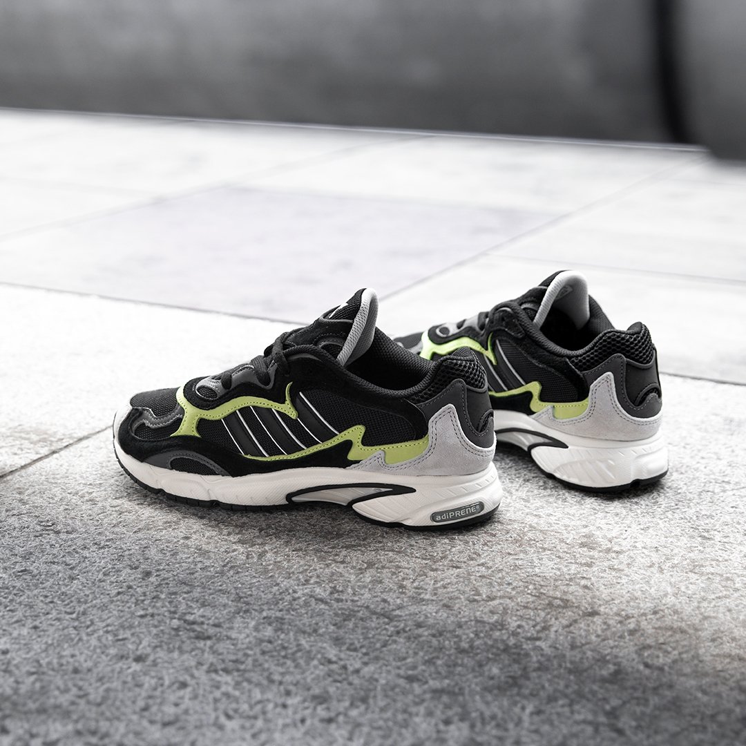 adidas temper run core black glow