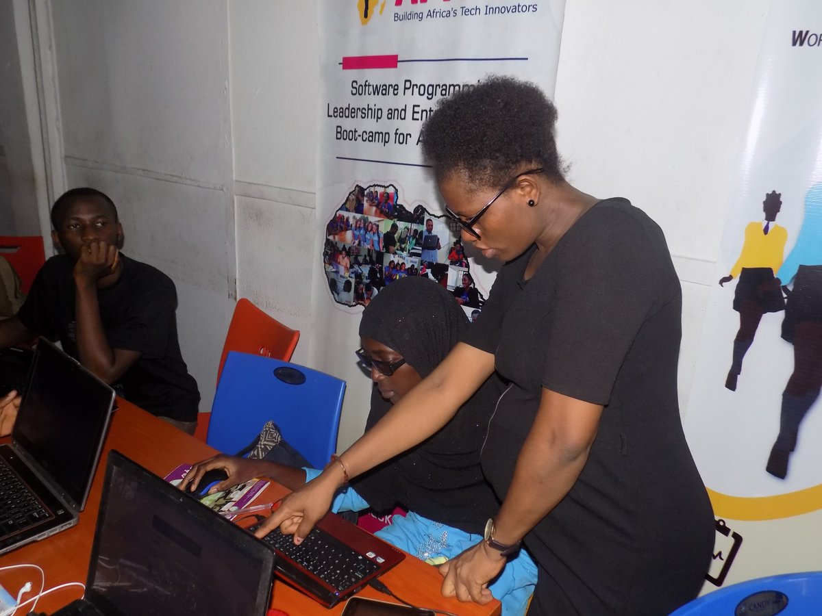WAAW_Foundation's tweet image. Facilitator @OyedunFunke , takes the participants on how to push their project to #GitHub using #Gitbash.
#coding #technology @ACTFoundation_