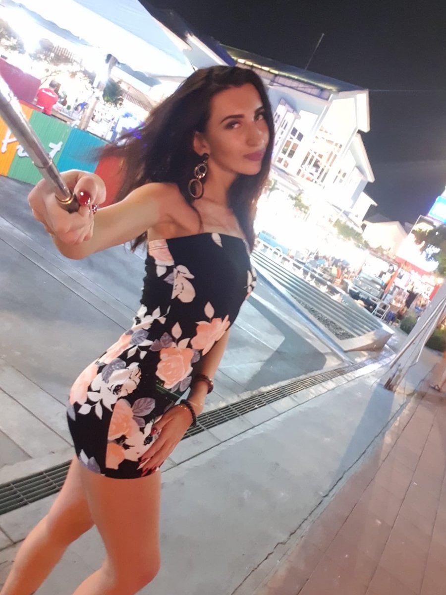 KateRebellious's tweet photo. Pattaya never sleeps ππ»ππΈ #blogaboutlife #vibewithme #achieve #pattaya #holiday #thailand #happy #girl #positive #vibes #travelgram #trip #asia #iloveasia #day #instamood #likes #likeit #followers #instaday #picoftheday #selfie #photography #amazing #bloggerstyle #lifeofjourney https://t.co/O3CSVZ4Y9j