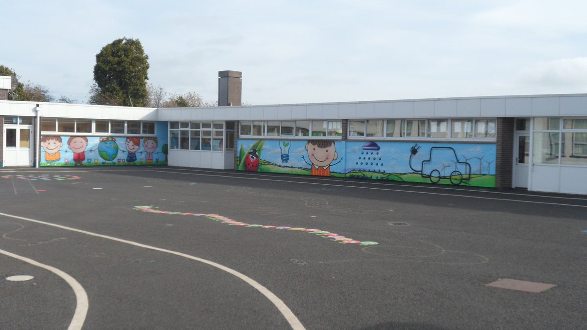 Slanens's tweet photo. We love the new murals that have been painted on our junior yard! A huge thank you to our Parents Association for funding this! And also many thanks to Davy our caretaker and 6th class who helped prepare the walls!🎨🖌️ @GreenSchoolsIre https://t.co/xmcYbABbAK