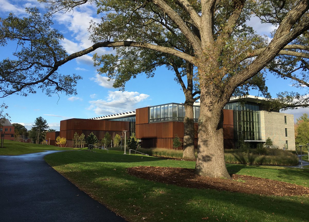 payettepeople's tweet photo. We had a wonderful time celebrating the official opening of the @AmherstCollege #NewScienceCenter! https://t.co/4xAPsNzZAk https://t.co/Nzqs92LnS3