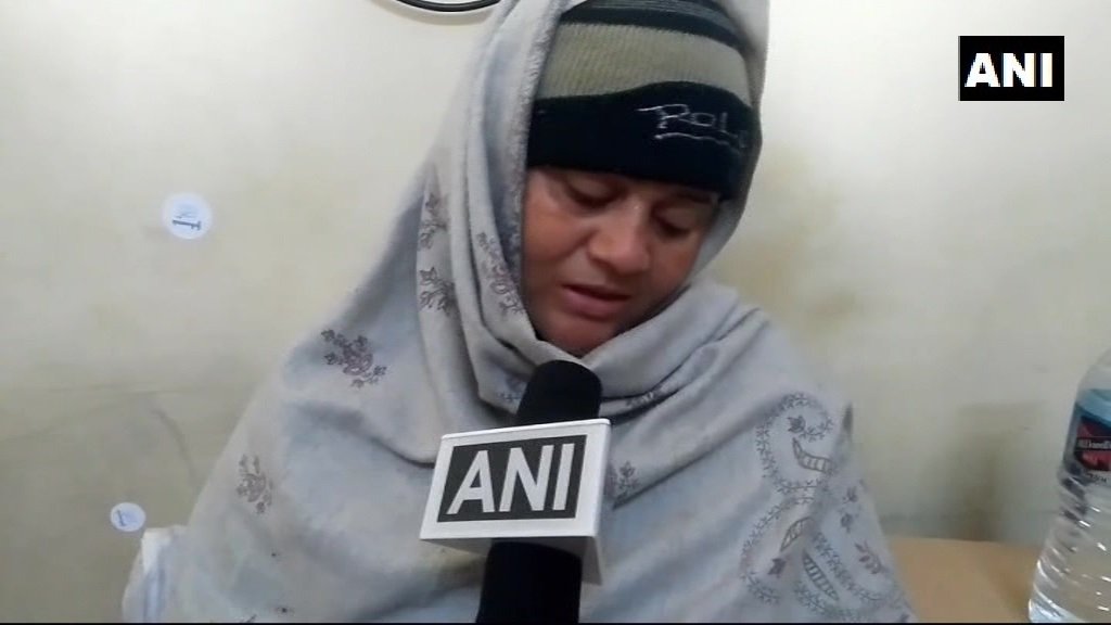 ANI's tweet photo. #JammuAndKashmir: A day after soldier Ranjit Singh Bhutyal lost his life in an attack by Pakistan intruders, his wife Shimpu Devi gave birth to a baby girl in Ramban. She says "I wish my daughter too joins the Indian army and serves the nation like her father." https://t.co/uHKjP63zJ4