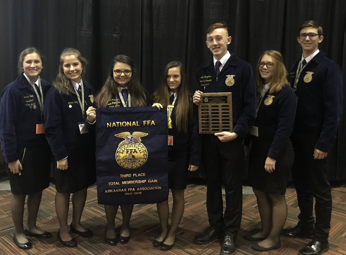 ArkansasFFA's tweet photo. Our Delegates were recognized this morning on behalf of our state for increased membership growth! https://t.co/RJQ2xdUu6H