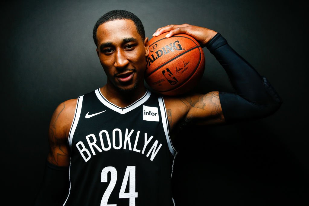 Холлис форсайт психонавты. Тибериус джефферсон хикс. 2hollis. 2hollis. Hollis dunlap.