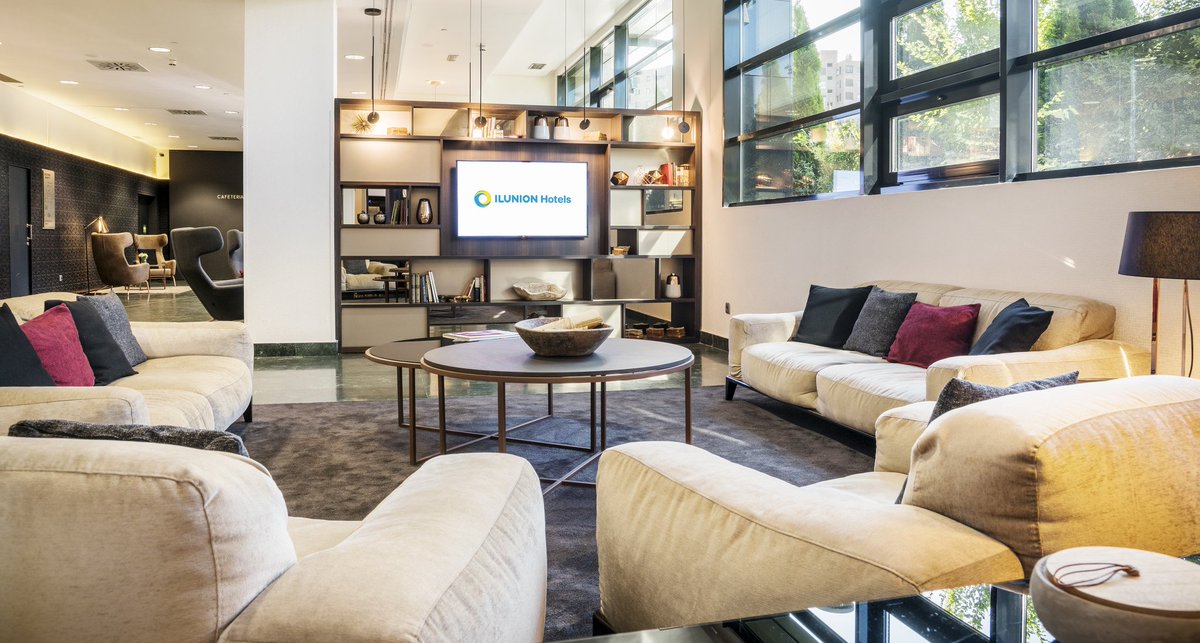 ILUNIONHotels's tweet photo. ¡Ven a Madrid a disfrutar del otoño!Nuestros hoteles de la capital te están esperando para ofrecerte momentos maravillosos.Haz las maletas y relájate en @Ilunionhotels Atrium, Pío XII,Suites Madrid y Alcalá Norte. ¡Reserva en https://t.co/Ut0mMIamq9 y obtén exclusivos descuentos! https://t.co/DUMpgr0cfU