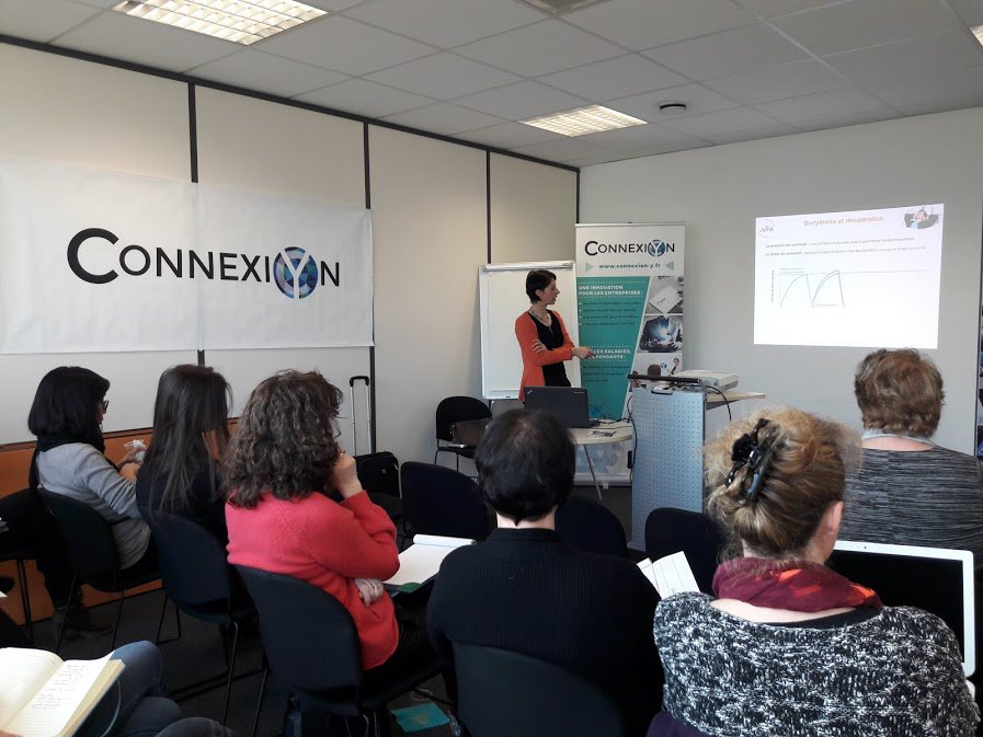 connexion_y's tweet photo. Bonne Année, Bonne Santé,... et après on fait quoi ? Lancement sur Lyon de LA CARTE CADEAU "QUALITE DE VIE AU TRAVAIL"#lyon#qvt#formation
https://t.co/ZZ04AGYPFI https://t.co/BVjk5NnhAg
