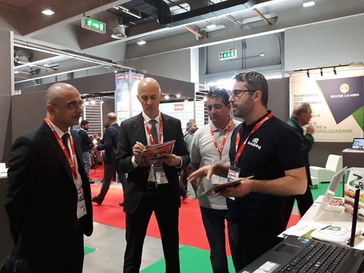 Localiving_it's tweet photo. Il team Localiving In Azione.
 #localiving #smaumilano  #smau   #regionecalabria #smau2018 https://t.co/TalJ3NXnI0