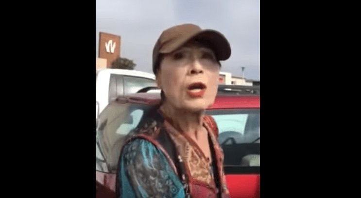 baileysouthside's tweet image. The mouth on this woman. #Gripelist bit.ly/2PNCcOw