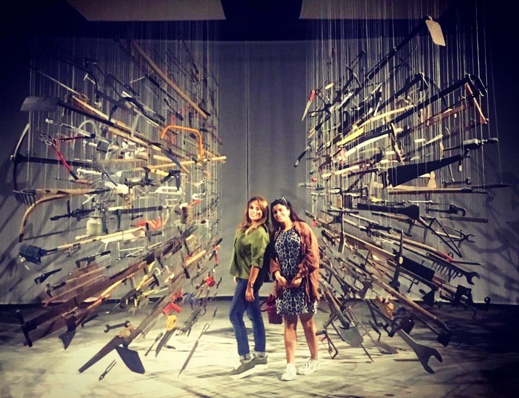 Hraoui17's tweet photo. Game of Thrones 🏰 ➕ Stranger Things 👽 ➡️ عاللبناني 🇱🇧
#CyclesofCollapsingprogress
📍Tripoli Fair
#oscarniemeyer 🛸 #damianortega🗿
#gabrielrico 📐 https://t.co/JE5ITAMLCQ
