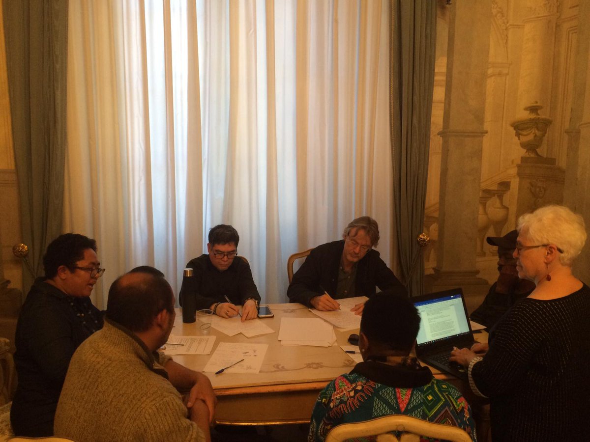 fondazionemps's tweet photo. Secondo giorno di lavoro per i partecipanti al seminario internazionale dedicato al cibo e alla sovranità alimentare. Domani 24.10 h.17 a #PalazzoSansedoni evento conclusivo con incontro pubblico in inglese con servizio di traduzione #foodsovereignty #peoplesovereignty #agrifood https://t.co/wbylvwQGN2