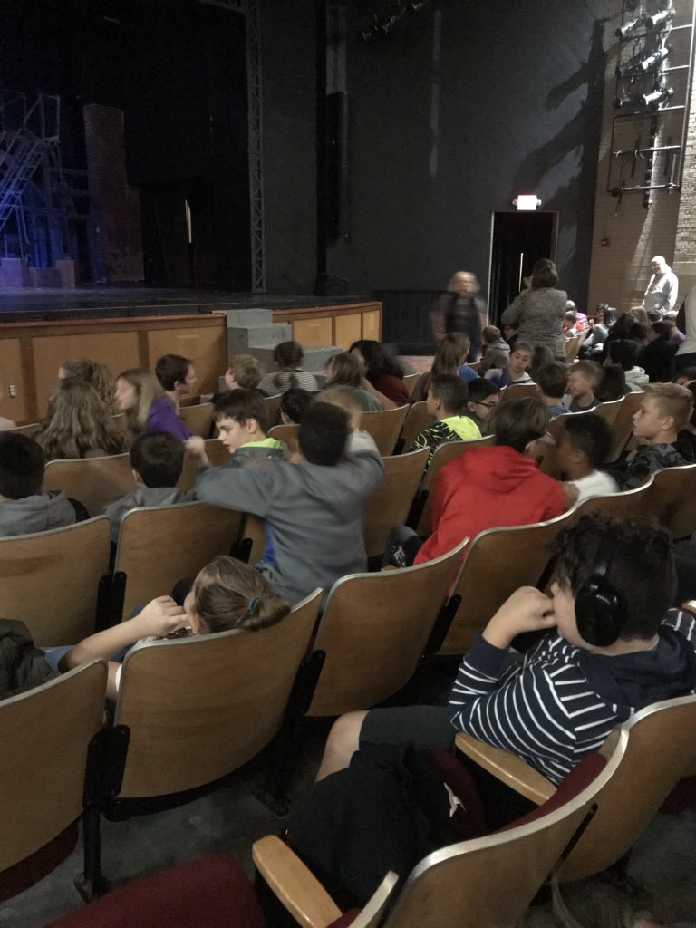 Ready to see Newsies at SMN #team512