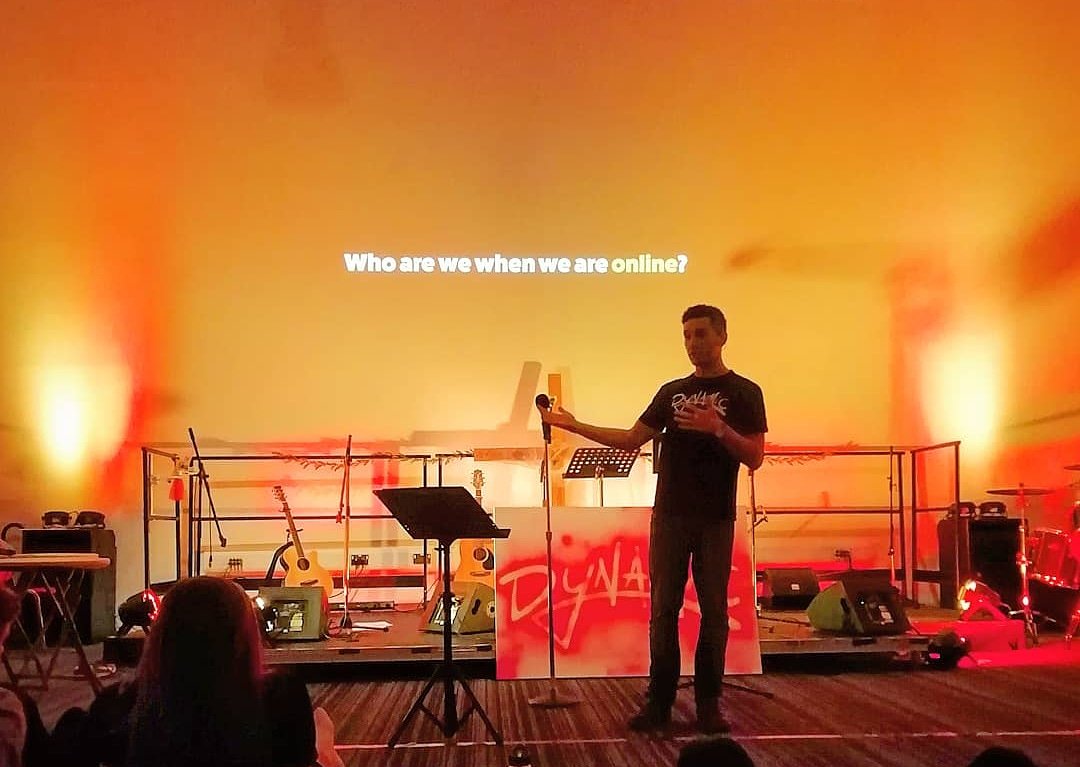 dynamicbristol's tweet photo. We had a great time at our October Dynamic event! Fun, worship and thinking about who we really are! #church #identity #youth #bristol https://t.co/1duvnPOXTO