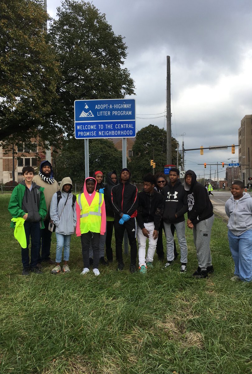 CampusDistrict's tweet image. Big thank you to all of those who came to help out at the clean-up on Saturday! #cleanwithapurpose