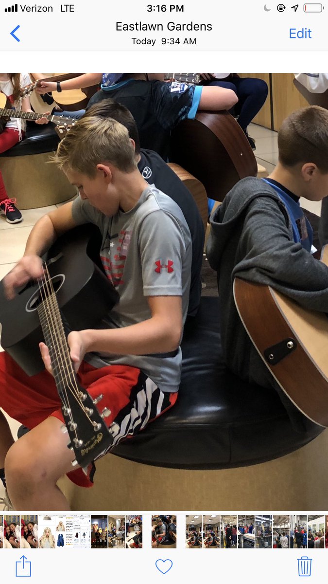 naistechwasser's tweet photo. NAIS 6th grade students visit Martin Guitar! #aNAISing @jjy18067admin https://t.co/FCWy29fZmi