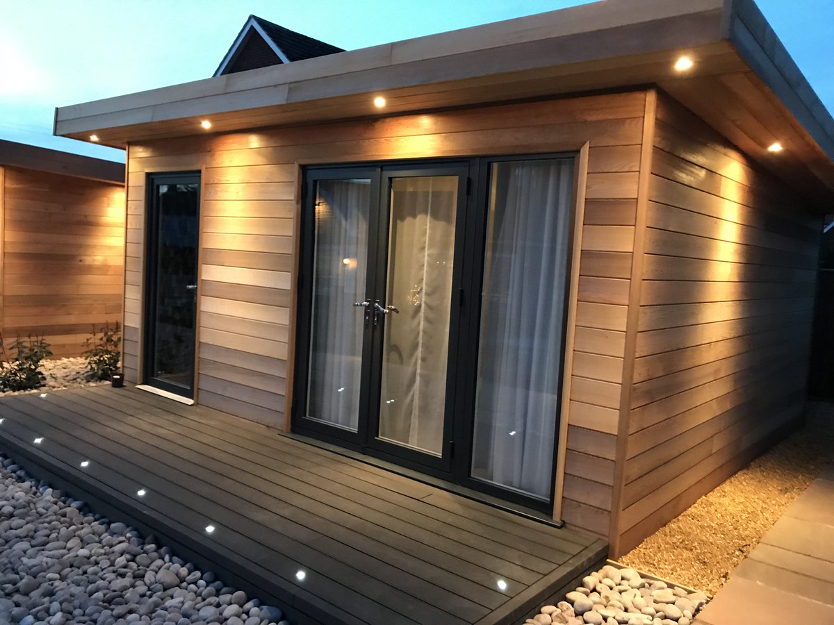 Roompods's tweet image. Are your doors open for overnight stays? Apart from your main business, could ACCOMMODATION be the extra income stream that makes the difference? No initial outlay – just pay as you profit! tinyurl.com/ya57ap3r #pubs #restaurants #Roompods #GardenRooms #UKRestaurant #UKGolf