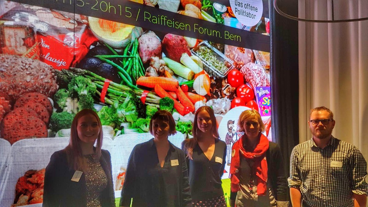 SonjaGehrig's tweet photo. Am #glpLab gegen #Foodwaste haben wir Ideen gegen die #Lebensmittelverschwendung gekocht. Wir werden diese zusammen mit Experten vertiefen und sind gespannt, welche dann konkret aufgetischt werden können.
#Ideenküche https://t.co/seUhZgZK9B