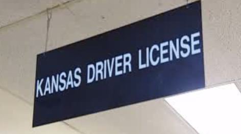 WOOHOO! 🙌 Say so long to waiting in long lines at the DMV. If you're between the ages of 21 and 50, you can now renew your driver's license online OR on the iKAN app! bit.ly/2OJ475X #kwch12 #kwchtraffic