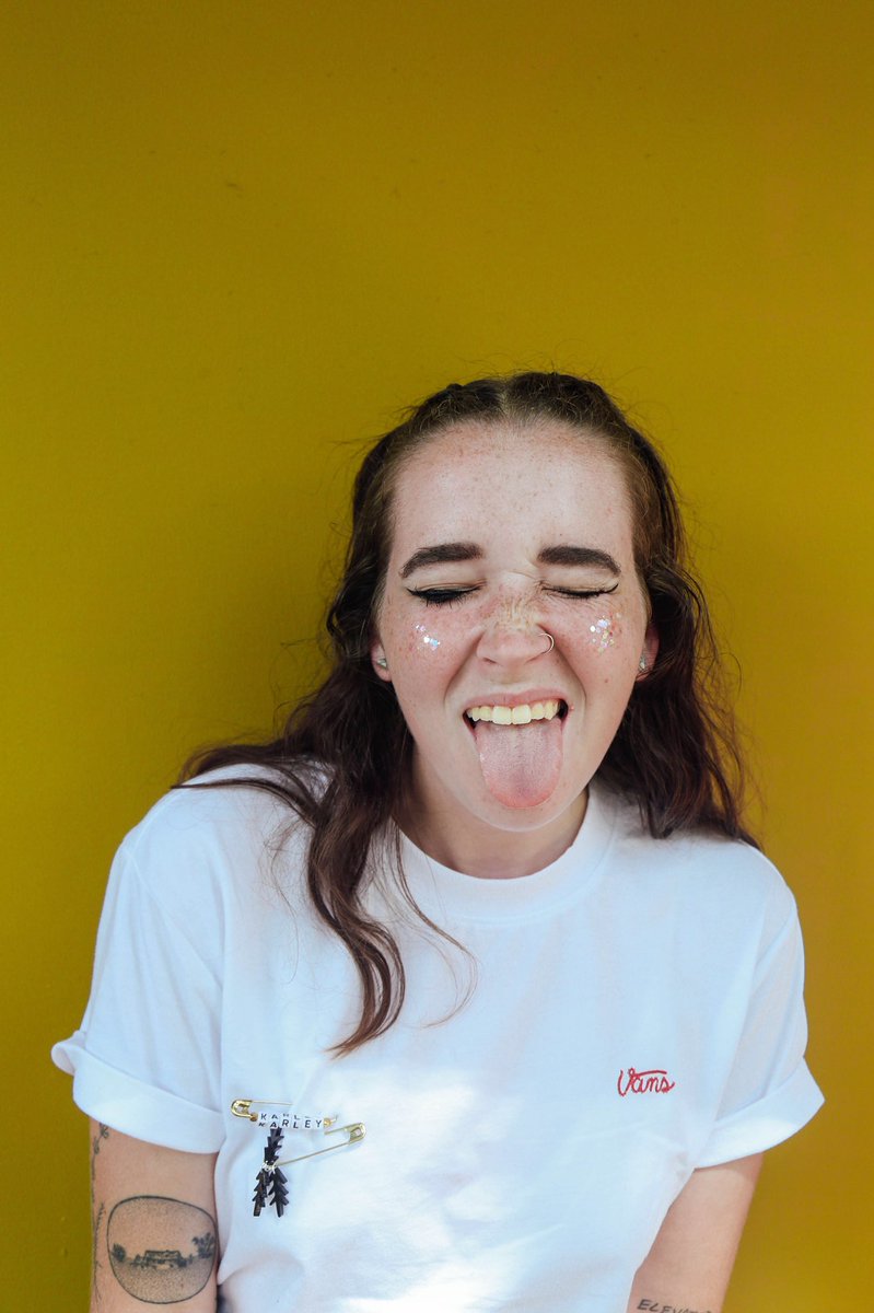 guyspretzelcart's tweet photo. Thank you @samdesantiss for capturing me at my grittiest for three years ✨❤️ https://t.co/Uhw1ONJv2T